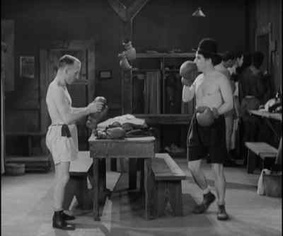 ‫Boxers' entry point - City Lights