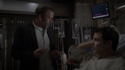 Boy, that air sure is red. - House