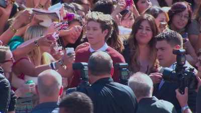 Boy band hysteria hits - I Used to Be Normal: A Boyband Fangirl Story