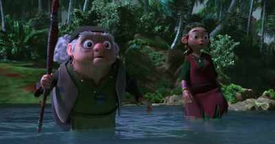 - [Boy] Snowball, Snowball. - Dolphin Boy