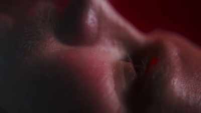 (boy whispering)
(contemplative music) - Inside the Mind of a Con Artist