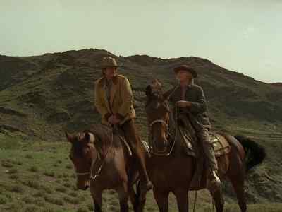 Boy! You oughta catch that one! - Chino