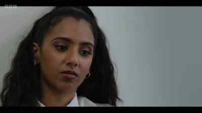 Boys, hey, listen, yeah?
I wouldn't go in there. - Waterloo Road