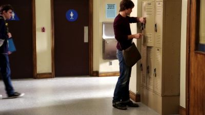 ( boys laughing ) - Pretty Little Liars