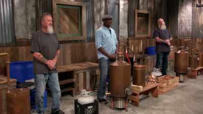 Boys, we're gonna see
some fine liquor - Moonshiners: Master Distiller