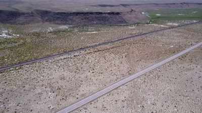 -BRAD: There's the railroad
tracks. -Yeah. Yeah. - The Curse of Civil War Gold
