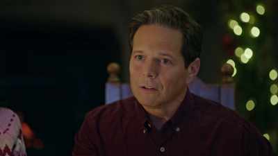 Brad, you're going to
move to another country - A Merry Scottish Christmas