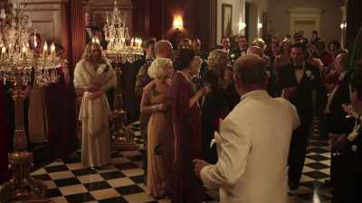 -BRADY: Speech!
-(woman whoops) - The Last Tycoon
