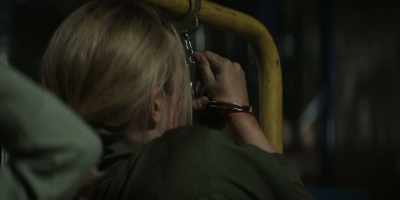 [brakes squeal] - Reacher