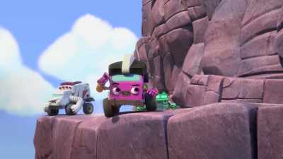 -[brakes squealing]
-[Mayor screams] - Mighty Monsterwheelies