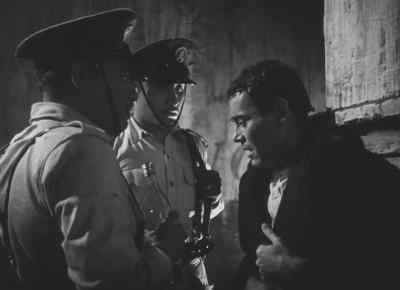 - Brandy, huh?
- Let's go. - The Fugitive