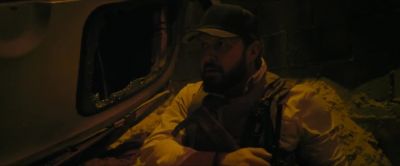 Bravo 3, you got another
four enemy joining the party. - SEAL Team
