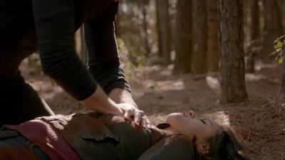 Breathe! Come on, Rayna. - The Vampire Diaries