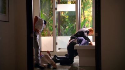 Breathe, get up. - CSI: Miami