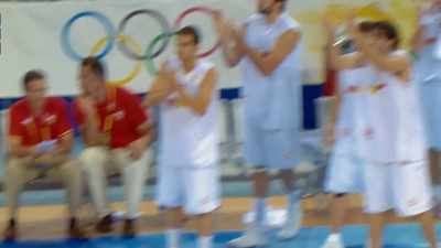 [Breen] Navarro, nice runner in the lane. - The Redeem Team