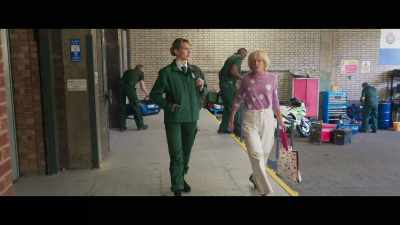 - Breezy.
- Stop, stop, stop, stop. - Bloods
