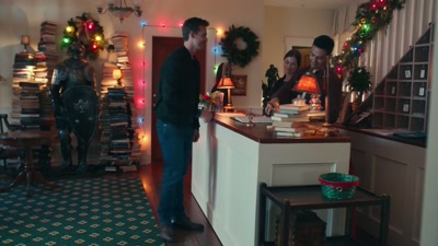 Brett, Emily, do you mind?
I need a moment with Luke. - When Christmas Was Young