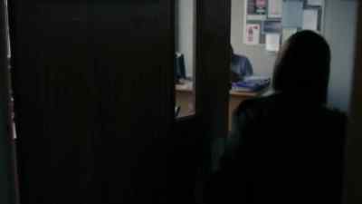 - Brian. Hey.
- Helen! - In the Dark