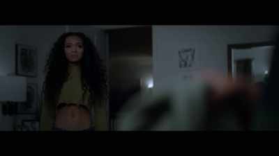 [Brian] Oh, I knew something, something happened. - The Stepdaughter 2