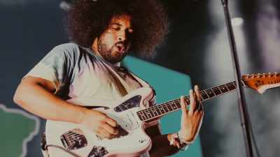 BRIAN ROBERT JONES:
I've tried to learn - Music Box: Yacht Rock: A DOCKumentary