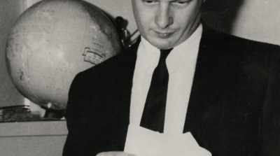Brian said, "Yeah, yeah.
That's very nice. No, nice." - The Bee Gees: How Can You Mend a Broken Heart