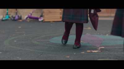 [Bridget] Shit.
What's happening to my voice? - Bridget Jones: Mad About the Boy