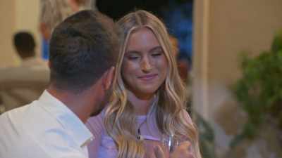 [Brie] It's interesting, that the more
experienced Baelee - Twin Love