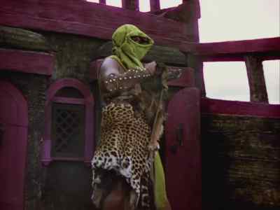 Bring him nearer. - The Thief of Bagdad