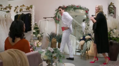 # Bring out that mistletoe... # - Yuletide the Knot