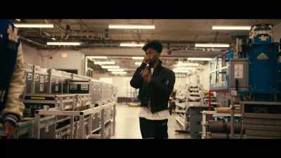 ♪ Bring the cash out ♪ - Lil Nas X: Long Live Montero