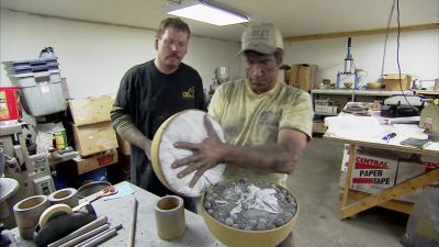 BRING THIS AROUND,
LIKE THAT. - Dirty Jobs