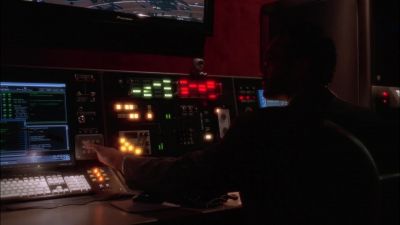 Bring up Tango-Eight's feed
on the big screen. - NCIS