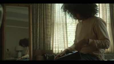 ♪ Brings me to my knees, oh ♪ - Raising Dion