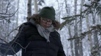 BRITTANY: I'm really
glad that we get to
learn this from daddy. - Life Below Zero: Next Generation