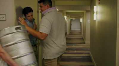 - Bro, it's the method.
- I love chicks too. - The Bellmen