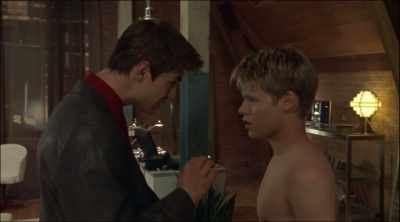 Brodie, I thought gay
bars would be more chic. - Queer as Folk