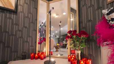 [Brody]
I don't know which mirror is my favorite, - How To Build a Sex Room