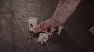 (broken mug rattles)
(gasping) - Tooth Fairy: Queen of Pain