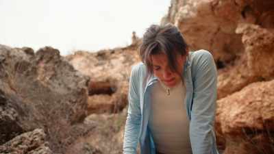 -Brooke.
-[panicked breathing] - Kidnapping in the Grand Canyon
