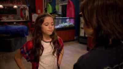 - Brother-sister moment over.
- Totally. - Stuck in the Middle