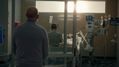 Brought your favorite person. - The Resident
