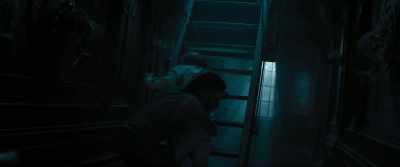 - Bruce, I need you to protect me!
- Let go! What? - Haunted Mansion