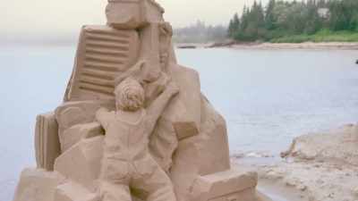 [bruce] they had a collapse,
so that's amazing - Race Against The Tide
