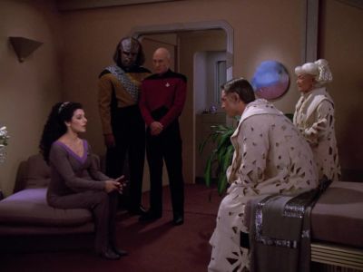 Brushing your hair,
do you do it every night? - Star Trek: The Next Generation