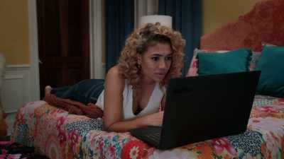Bryan: Gayle, I'm sorry. - Tyler Perry's The Oval
