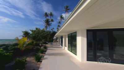 Bryan: On the construction
side of things right now, - Island of Bryan