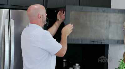 Bryan: This is gonna tear off,
'cause when it opens up, - Renovation Resort