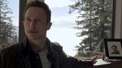 -Bryan.
-This is not my reality. - Debris