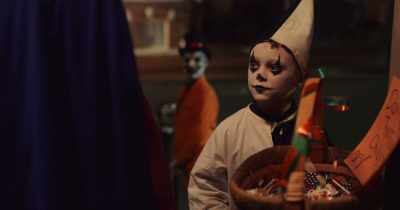 Bryce, you're only supposed
to take one. - The Jester