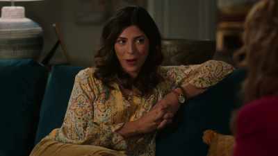 Bryn's long-lost daughter,
Clodagh, returns. - The Spencer Sisters